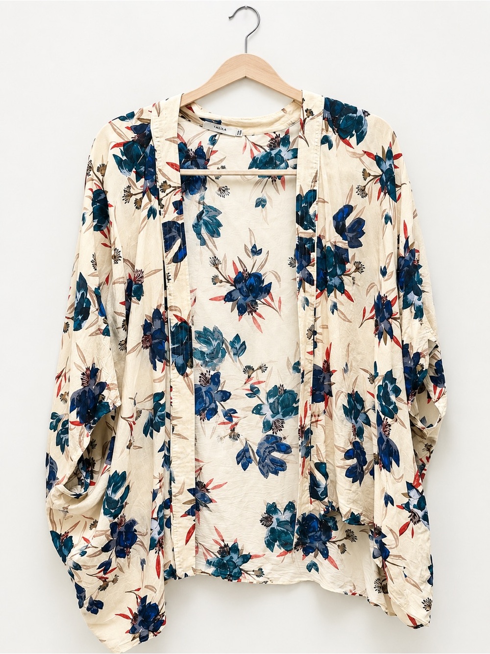 Talula Floral Kimono Cardigan – Cream Blue Floral – Small/Medium